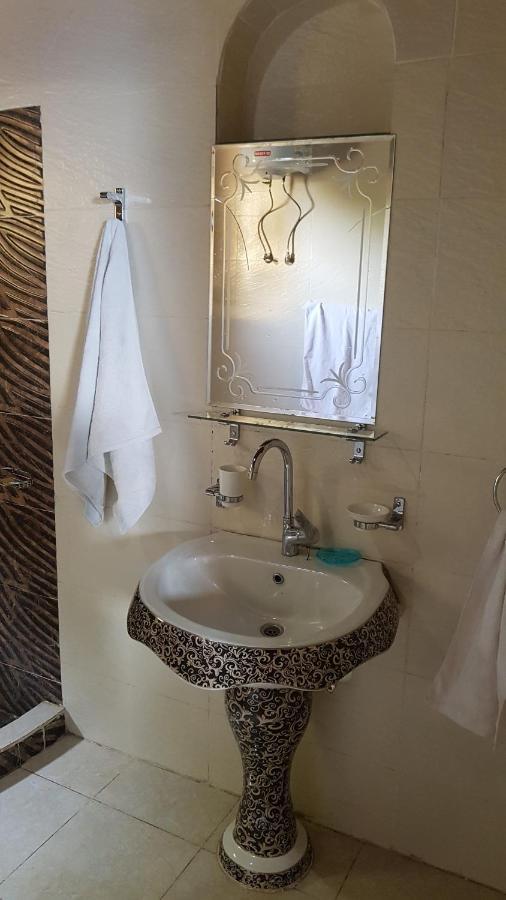 Golden Palace Nile View - Appartment Luxor Luaran gambar