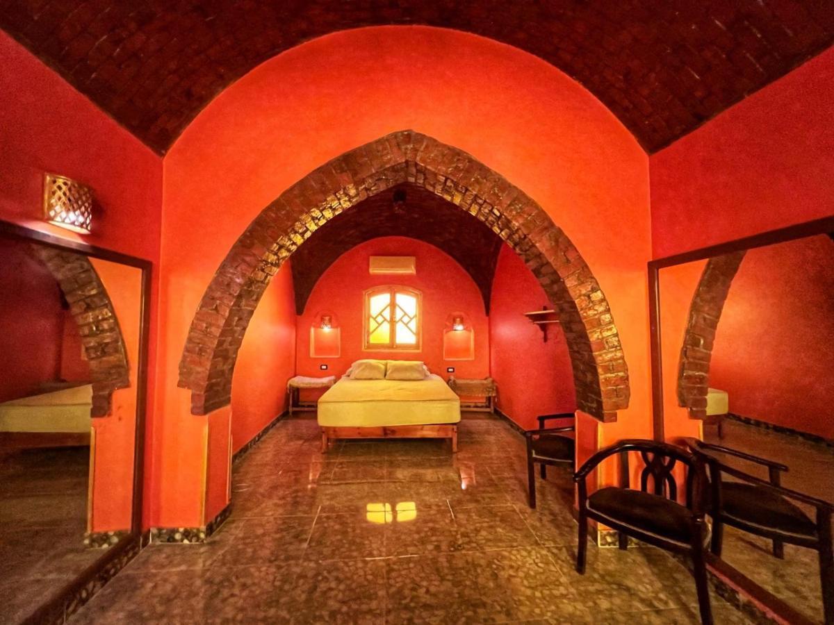 Golden Palace Nile View - Appartment Luxor Luaran gambar